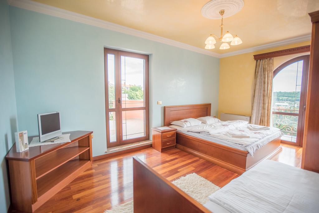 Apartments Leonarda Portoroz Exterior photo